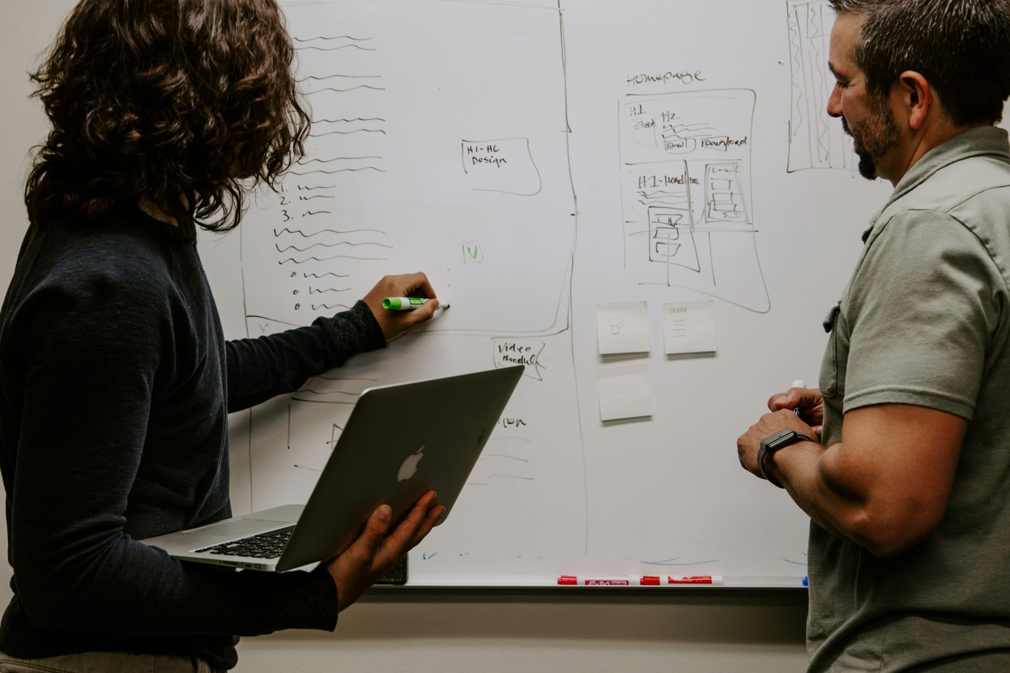 Comment mettre en place une stratégie de marque efficace ?