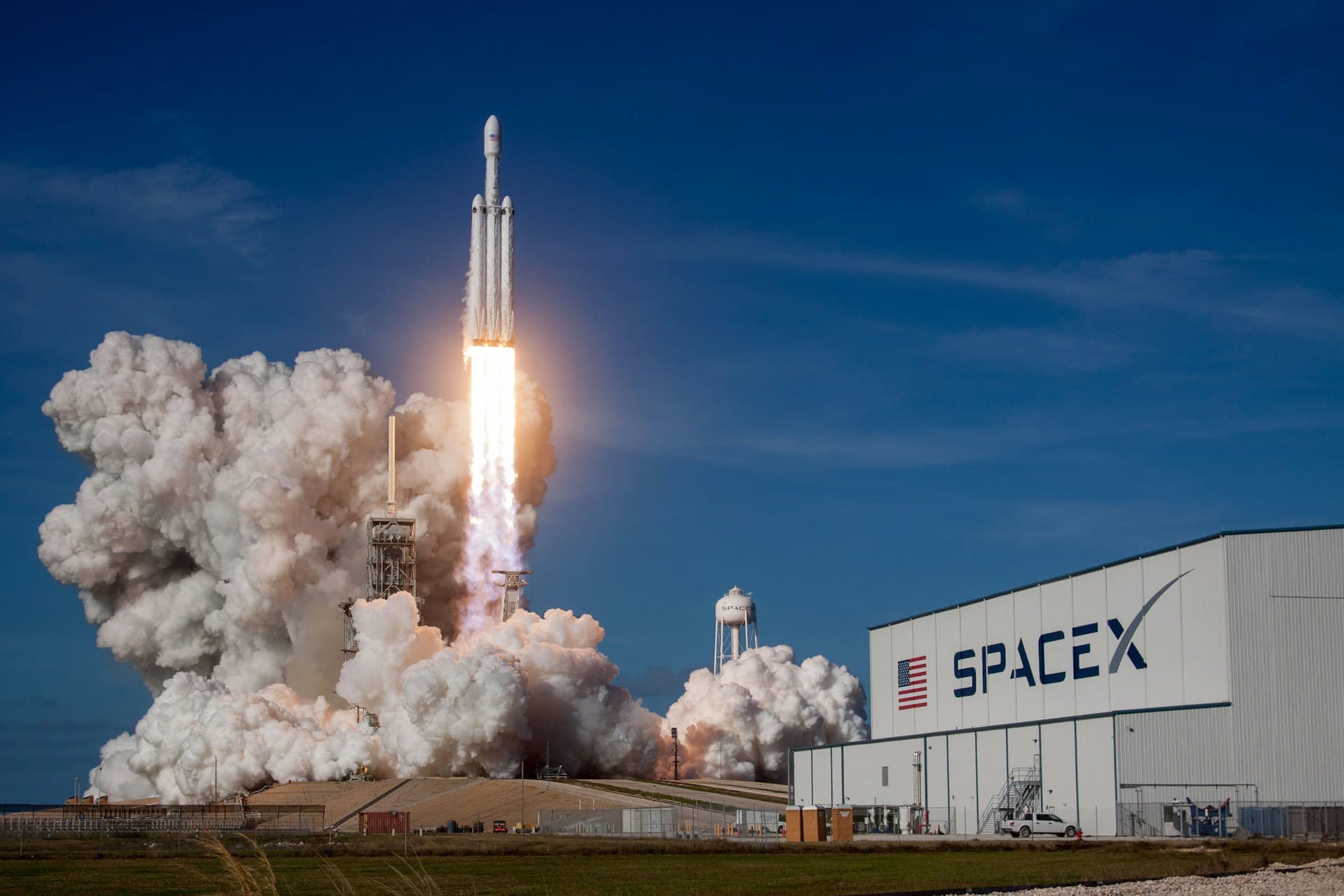 Comment réaliser une refonte d’identité visuelle pour une start-up dans la Space Tech ?